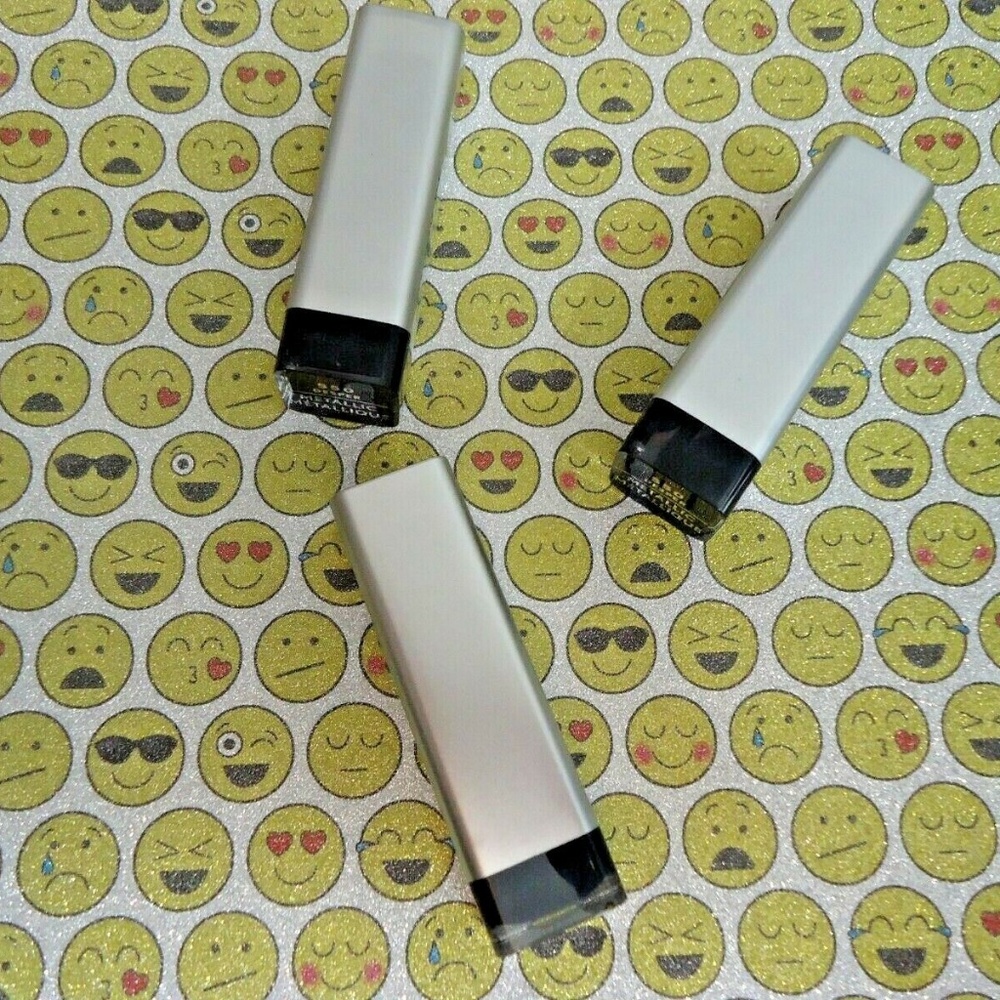 Lot of 3 Covergirl  Metallic Lipstick #550 Deeper